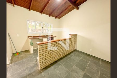 Casa para alugar com 250m², 2 quartos e 2 vagasCozinha