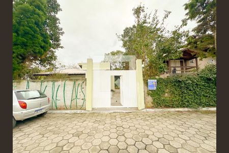 Casa para alugar com 250m², 2 quartos e 2 vagasFachada