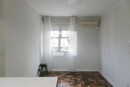 Sala de apartamento para alugar com 2 quartos, 49m² em Santo Antônio, Porto Alegre