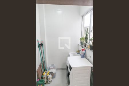 Cozinha e Área de Serviço de apartamento para alugar com 2 quartos, 49m² em Santo Antônio, Porto Alegre