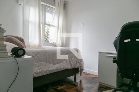 Quarto 1 de apartamento para alugar com 2 quartos, 49m² em Santo Antônio, Porto Alegre