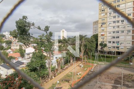 Vista da Sala de apartamento para alugar com 2 quartos, 49m² em Santo Antônio, Porto Alegre