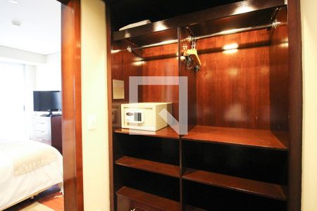 Apartamento à venda com 60m², 1 quarto e 1 vagaCloset da Suíte 