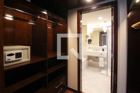 Apartamento à venda com 60m², 1 quarto e 1 vagaCloset da Suíte 