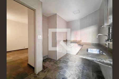 Apartamento à venda com 95m², 3 quartos e sem vaga Apartamento à venda com 95m², 3 quartos e sem vagaCozinha