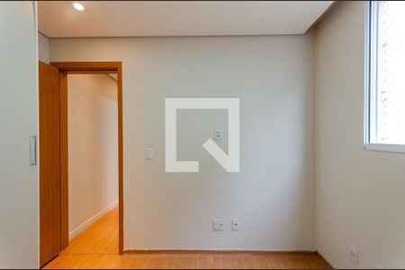 Quarto 1 de apartamento para alugar com 2 quartos, 47m² em Jardim Íris, São Paulo