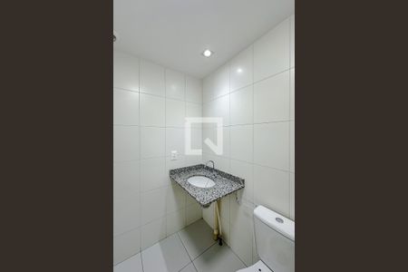 Banheiro de kitnet/studio à venda com 1 quarto, 36m² em Vila Firmiano Pinto, São Paulo