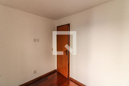 Apartamento à venda com 120m², 3 quartos e 2 vagasQuarto 2
