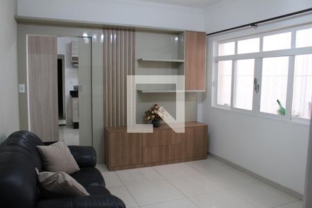 Sala de casa para alugar com 2 quartos, 125m² em Jardim Novo Carrão, São Paulo