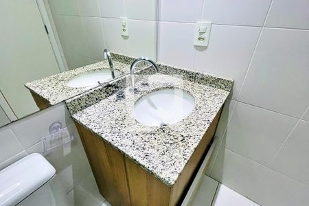 Apartamento para alugar com 68m², 2 quartos e 1 vagaBanheiro da Suíte