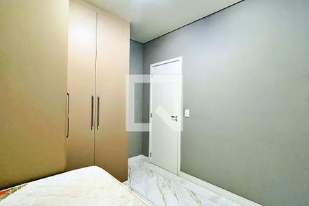 Quarto de apartamento para alugar com 2 quartos, 68m² em Jardim Flor da Montanha, Guarulhos