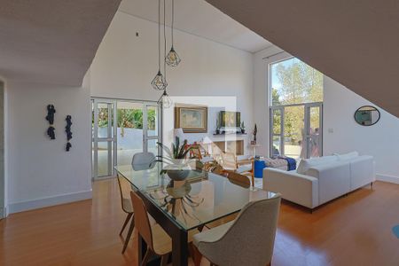 Sala de casa de condomínio à venda com 4 quartos, 296m² em Vile de Montagne, Nova Lima