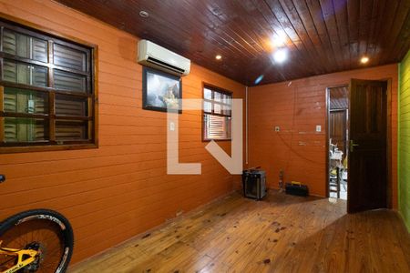 Sala de casa à venda com 2 quartos, 72m² em Passo das Pedras, Porto Alegre