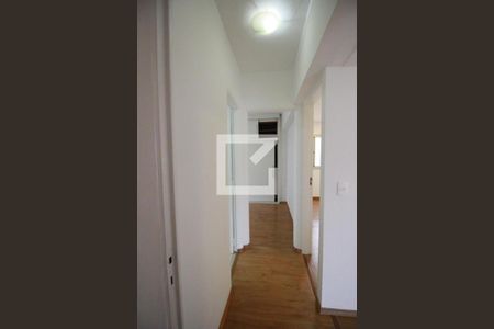 Apartamento à venda com 80m², 3 quartos e 1 vaga Apartamento à venda com 80m², 3 quartos e 1 vagaCorredor Quartos