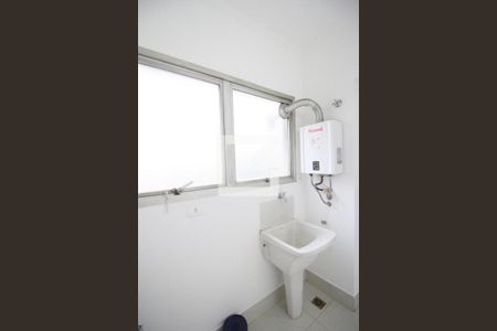 Apartamento à venda com 80m², 3 quartos e 1 vaga Apartamento à venda com 80m², 3 quartos e 1 vagaLavanderia