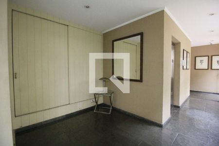 Apartamento à venda com 80m², 3 quartos e 1 vaga Apartamento à venda com 80m², 3 quartos e 1 vagaHall Social