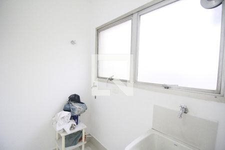 Apartamento à venda com 80m², 3 quartos e 1 vaga Apartamento à venda com 80m², 3 quartos e 1 vagaLavanderia