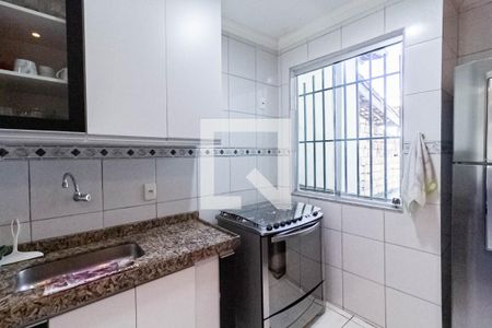 Casa à venda com 135m², 3 quartos e 2 vagasCozinha e Área de Serviço