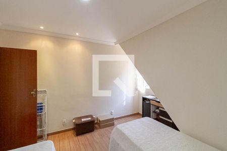 Quarto 1 de casa à venda com 3 quartos, 135m² em Jaqueline, Belo Horizonte