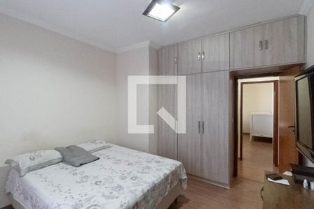 Casa à venda com 135m², 3 quartos e 2 vagasSuíte