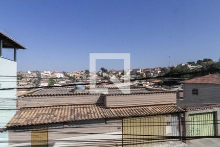 Casa à venda com 135m², 3 quartos e 2 vagasVaranda - Vista