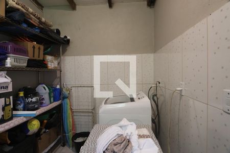 Casa à venda com 310m², 3 quartos e 2 vagasLavanderia