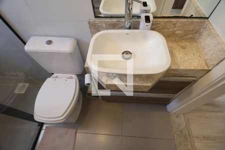 Casa à venda com 310m², 3 quartos e 2 vagasBanheiro suíte