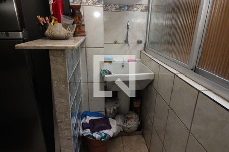 Apartamento à venda com 104m², 3 quartos e sem vaga Apartamento à venda com 104m², 3 quartos e sem vagaCozinha e Área de Serviço