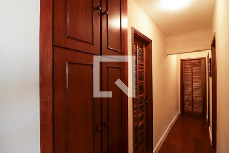 Apartamento à venda com 125m², 3 quartos e 1 vagaCorredor