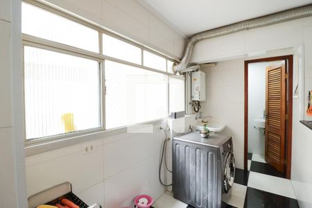 Apartamento à venda com 125m², 3 quartos e 1 vagaÁrea de Serviço e Banheiro de Serviço