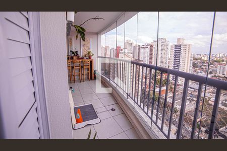Apartamento à venda com 82m², 3 quartos e 2 vagasVaranda sala