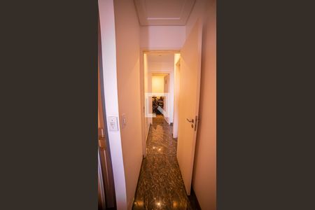 Apartamento à venda com 82m², 3 quartos e 2 vagasCorredor