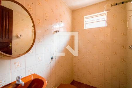 Casa à venda com 300m², 3 quartos e 5 vagasBanheiro de serviço