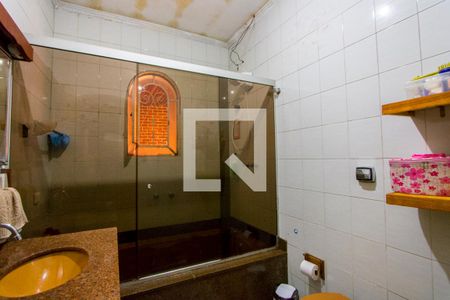 Casa à venda com 300m², 3 quartos e 5 vagasBanheiro social