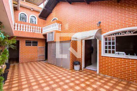Casa à venda com 300m², 3 quartos e 5 vagasQuintal