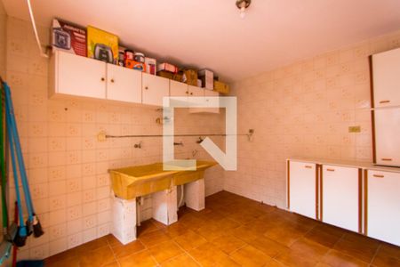 Casa à venda com 300m², 3 quartos e 5 vagasÁrea de serviço