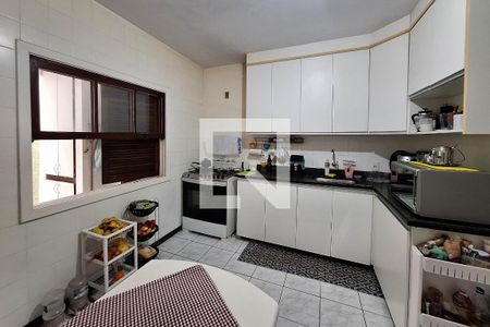 Casa à venda com 300m², 3 quartos e 4 vagasCozinha