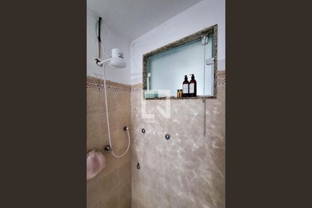 Casa à venda com 300m², 3 quartos e 4 vagasBanheiro da Suíte 1