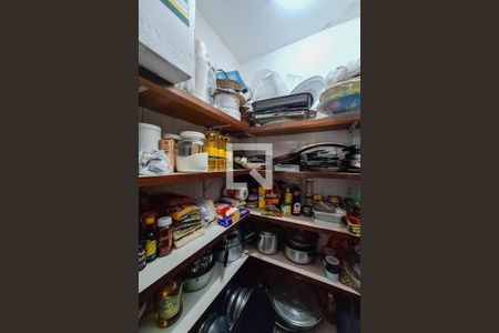 Casa à venda com 300m², 3 quartos e 4 vagasDespensa