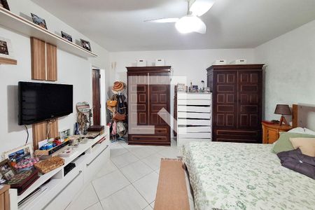Casa à venda com 300m², 3 quartos e 4 vagasSuíte 2