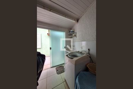 Casa à venda com 300m², 3 quartos e 4 vagasÁrea de Serviço