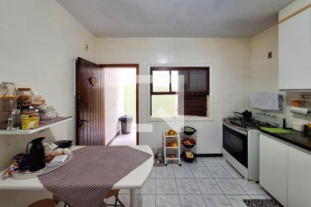 Casa à venda com 300m², 3 quartos e 4 vagasCozinha