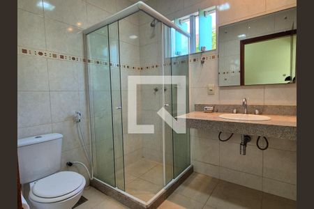 Casa para alugar com 438m², 6 quartos e 8 vagas Casa para alugar com 438m², 6 quartos e 8 vagasBanheiro Social 2