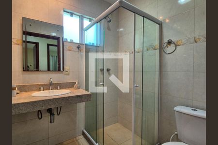 Casa para alugar com 438m², 6 quartos e 8 vagas Casa para alugar com 438m², 6 quartos e 8 vagasBanheiro Social