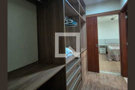 Casa para alugar com 438m², 6 quartos e 8 vagas Casa para alugar com 438m², 6 quartos e 8 vagasQuarto 1