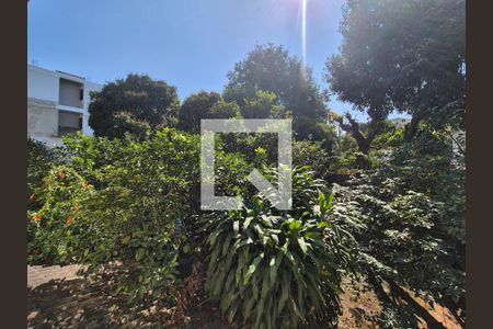 Casa para alugar com 438m², 6 quartos e 8 vagas Casa para alugar com 438m², 6 quartos e 8 vagas2° piso - Varanda