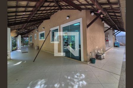 Casa para alugar com 438m², 6 quartos e 8 vagas Casa para alugar com 438m², 6 quartos e 8 vagasÁrea externa