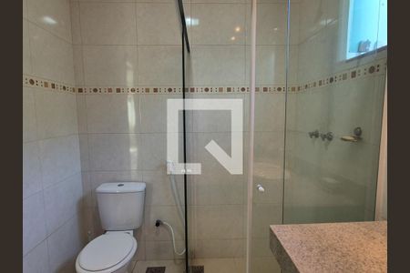 Casa para alugar com 438m², 6 quartos e 8 vagas Casa para alugar com 438m², 6 quartos e 8 vagasBanheiro Social 2