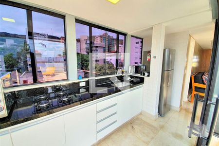 Apartamento à venda com 202m², 3 quartos e 3 vagasCozinha