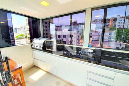 Apartamento à venda com 202m², 3 quartos e 3 vagasCozinha